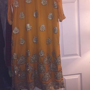 Kurti shalwar